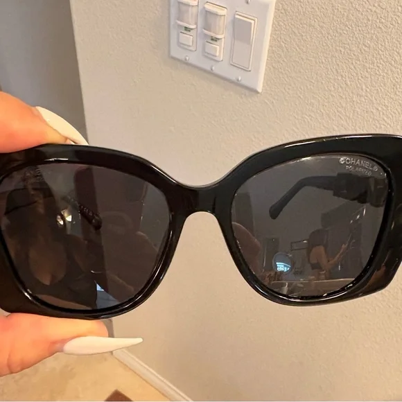 CHANEL Sunglasses. AUTHENTIC & POLARIZED. Black frame grey lenses. ❗️LIKE NEW ‼️ - Picture 10 of 11